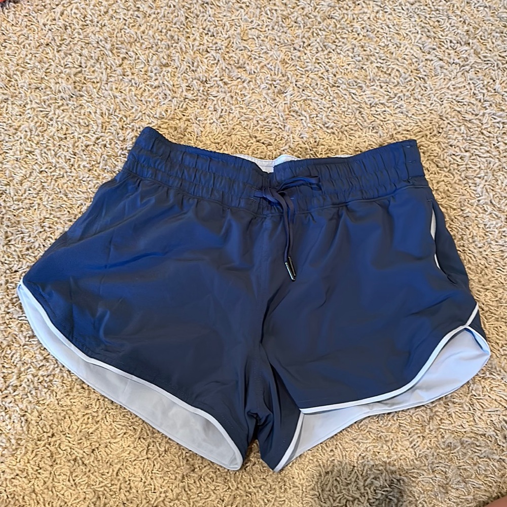 Size 6 lululemon 3” reversible shorts